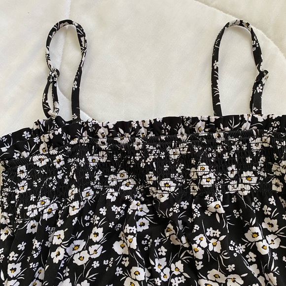 Maurices Black and White Floral Jumpsuit Romper with Wide-Leg Design adjustable - Picture 4 of 6